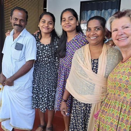 Marari Babu Homestay Mararikulam Exterior photo