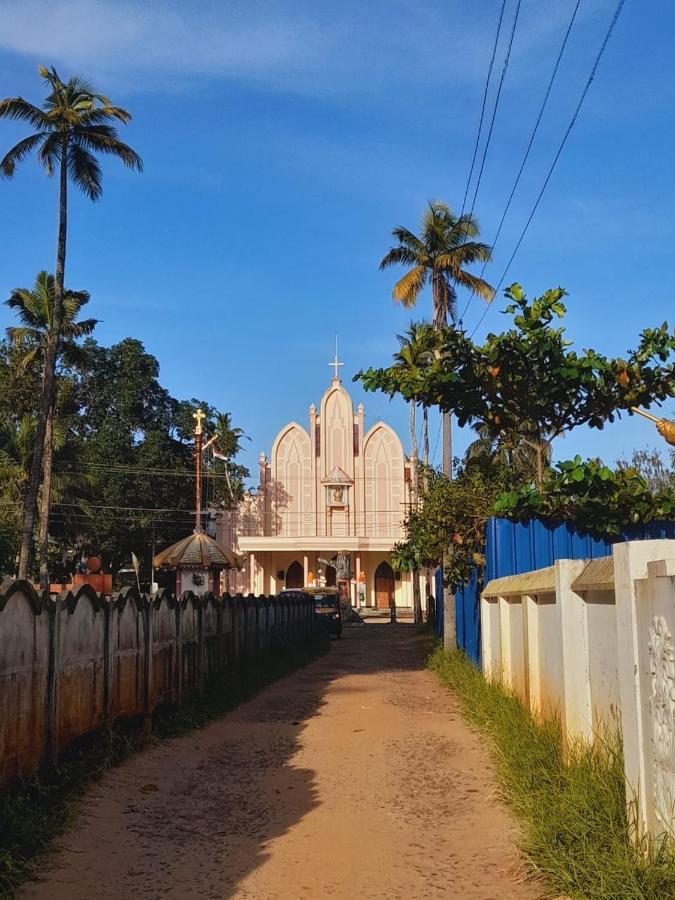 Marari Babu Homestay Mararikulam Exterior photo